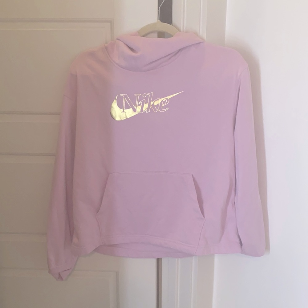 nike logo sweatshirt
